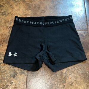 Under Armour athletic shorts 🖤